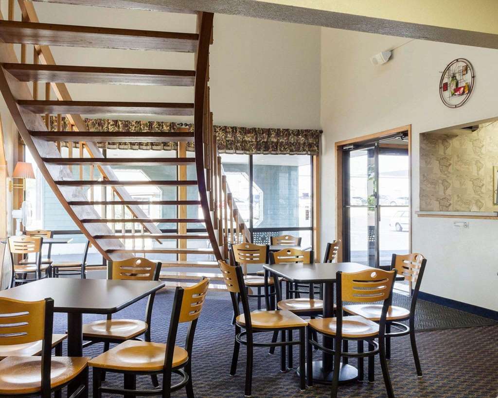 Econo Lodge Watertown Restaurante foto